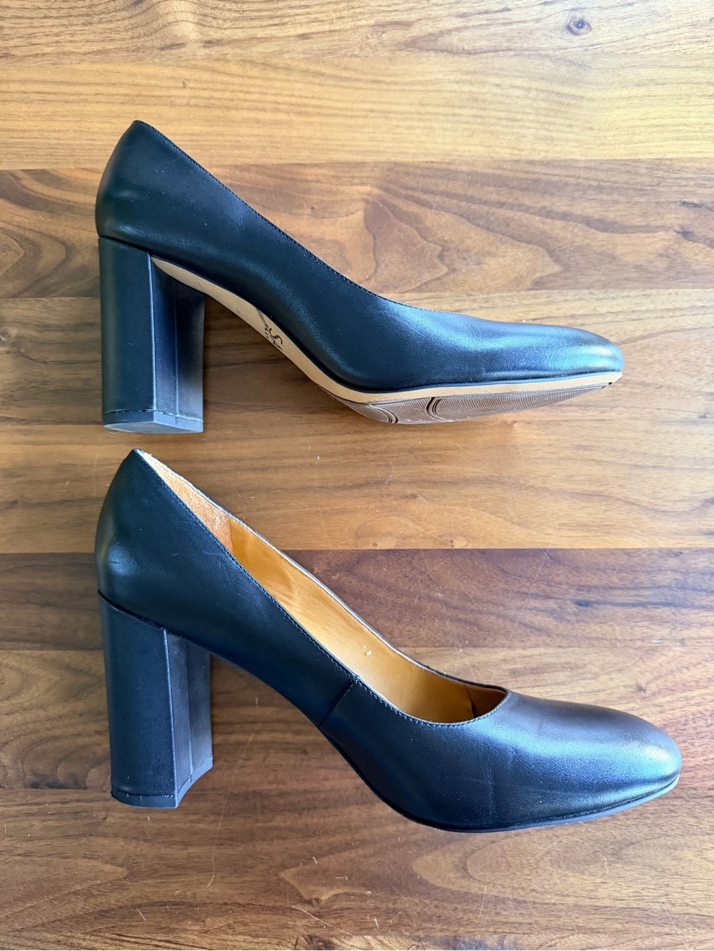 Franco Sarto Black Leather Round-Toe Pumps - size 8.5